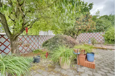9736 N Clarendon Ave, Portland, OR 97203 - Photo 23