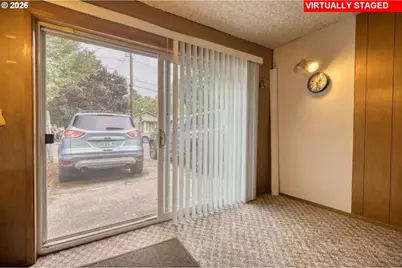 9736 N Clarendon Ave, Portland, OR 97203 - Photo 15