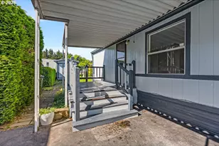 8261 SE Iris St, Milwaukie, OR 97267 - Photo 3