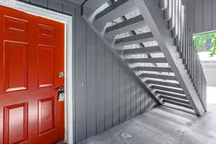 650 SW Meadow Dr, Beaverton, OR 97006 - Photo 29