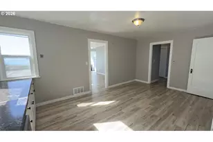 627 W Marine Dr, Astoria, OR 97103 - Photo 17