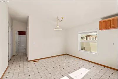 4055 Royal Ave #107, Eugene, OR 97402 - Photo 19