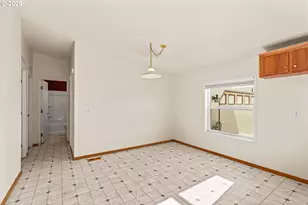 4055 Royal Ave, Eugene, OR 97402 - Photo 19