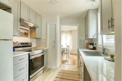 1606 SE 148th Ave, Portland, OR 97233 - Photo 9