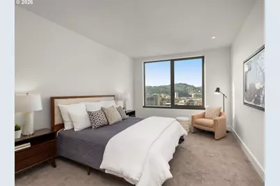 550 SW 10th Ave #2802, Portland, OR 97205 - Photo 9