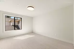 17883 Tamara Ave, Lake Oswego, OR 97035 - Photo 23