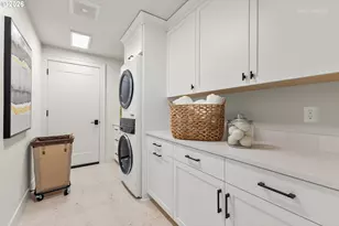 17883 Tamara Ave, Lake Oswego, OR 97035 - Photo 25