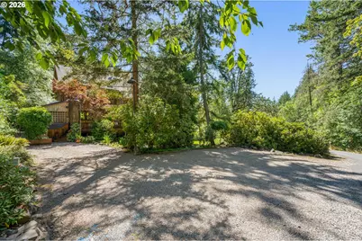 2052 S Shasta Loop, Eugene, OR 97405 - Photo 47