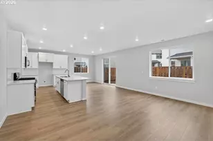 18755 SW Buckhorn Dr, Beaverton, OR 97007 - Photo 5