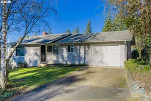 942 E 13th St, Coquille, OR 97423 - Photo 1