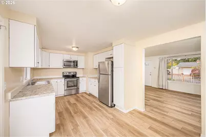 425 Autumn Ave, Eugene, OR 97404 - Photo 9