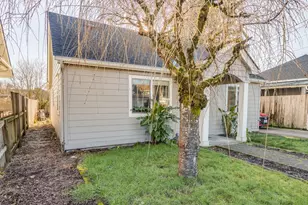 65 Shintaffer St, Castle Rock, WA 98611 - Photo 3