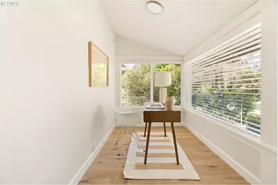 7435 SW 31st Ave, Portland, OR 97219 - Photo 3