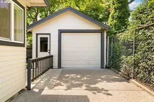 7435 SW 31st Ave, Portland, OR 97219 - Photo 23