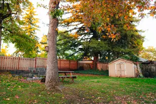 126 SE 106th Ave, Portland, OR 97216 - Photo 5