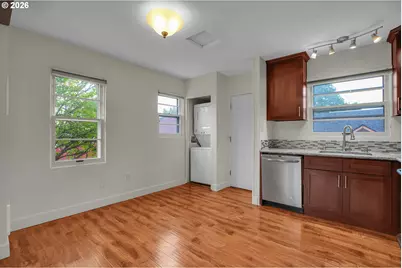2012 E 33rd St, Vancouver, WA 98663 - Photo 5