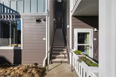 172 Oakleigh Ln #221, Eugene, OR 97404 - Photo 3