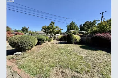 1915 Carter Ln, Springfield, OR 97477 - Photo 23