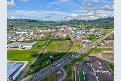 4553 Old Highway 99 S, Roseburg, OR 97471 - Photo 11