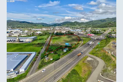 4553 Old Highway 99 S, Roseburg, OR 97471 - Photo 15