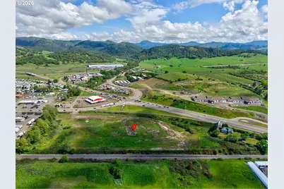 4553 Old Highway 99 S, Roseburg, OR 97471 - Photo 7