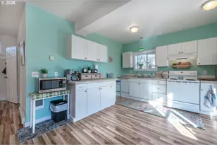 1673 Olive Alley, Eugene, OR 97401 - Photo 11