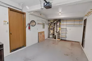 16687 NE Halsey St, Portland, OR 97230 - Photo 39