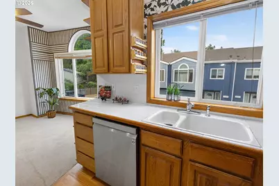 16687 NE Halsey St, Portland, OR 97230 - Photo 11