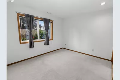 16687 NE Halsey St, Portland, OR 97230 - Photo 27
