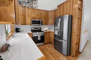 16687 NE Halsey St, Portland, OR 97230 - Photo 7