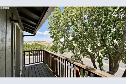 120 SE Jay Ave, Pendleton, OR 97801 - Photo 1