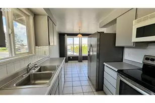 120 SE Jay Ave, Pendleton, OR 97801 - Photo 7