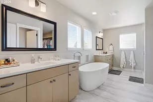 10706 NW 15th Pl, Vancouver, WA 98685 - Photo 33