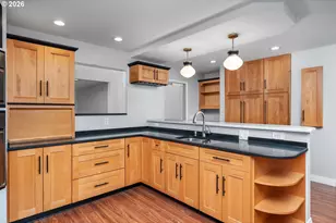 4803 SW Stonebrook Ct, Portland, OR 97239 - Photo 11