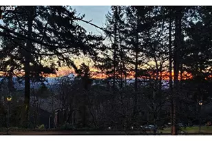 47 Eagle Crest Dr, Lake Oswego, OR 97035 - Photo 15