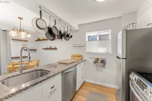 47 Eagle Crest Dr, Lake Oswego, OR 97035 - Photo 9