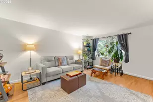 47 Eagle Crest Dr, Lake Oswego, OR 97035 - Photo 3