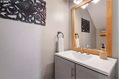 132 N Johnson Ave, Yacolt, WA 98675 - Photo 5