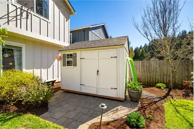 132 N Johnson Ave, Yacolt, WA 98675 - Photo 29