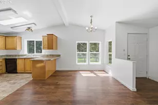 1529 NE Wagon Rd, Toledo, OR 97391 - Photo 13