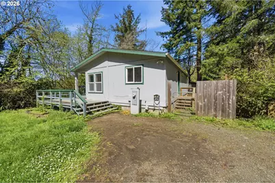 1529 NE Wagon Rd, Toledo, OR 97391 - Photo 3