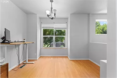223 NE 76th Ave, Hillsboro, OR 97124 - Photo 9