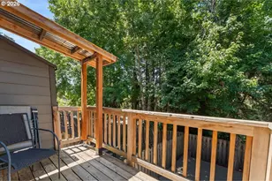 223 NE 76th Ave, Hillsboro, OR 97124 - Photo 21