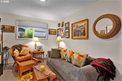 2060 20th St, Florence, OR 97439 - Photo 9