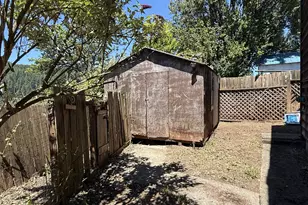 146 1st St, Myrtle Point, OR 97458 - Photo 9