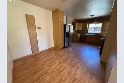 146 1st St, Myrtle Point, OR 97458 - Photo 15