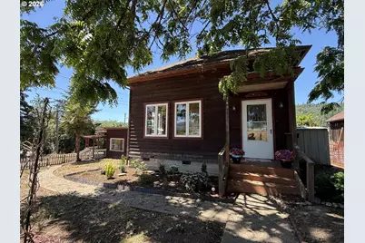 146 1st St, Myrtle Point, OR 97458 - Photo 45
