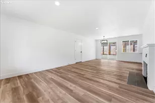 9545 SW 90th Ave, Portland, OR 97223 - Photo 3