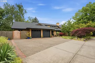 14400 NW Oak Hills Dr, Beaverton, OR 97006 - Photo 3