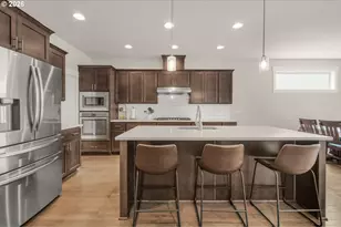 1079 Vista Oaks Dr, Forest Grove, OR 97116 - Photo 11